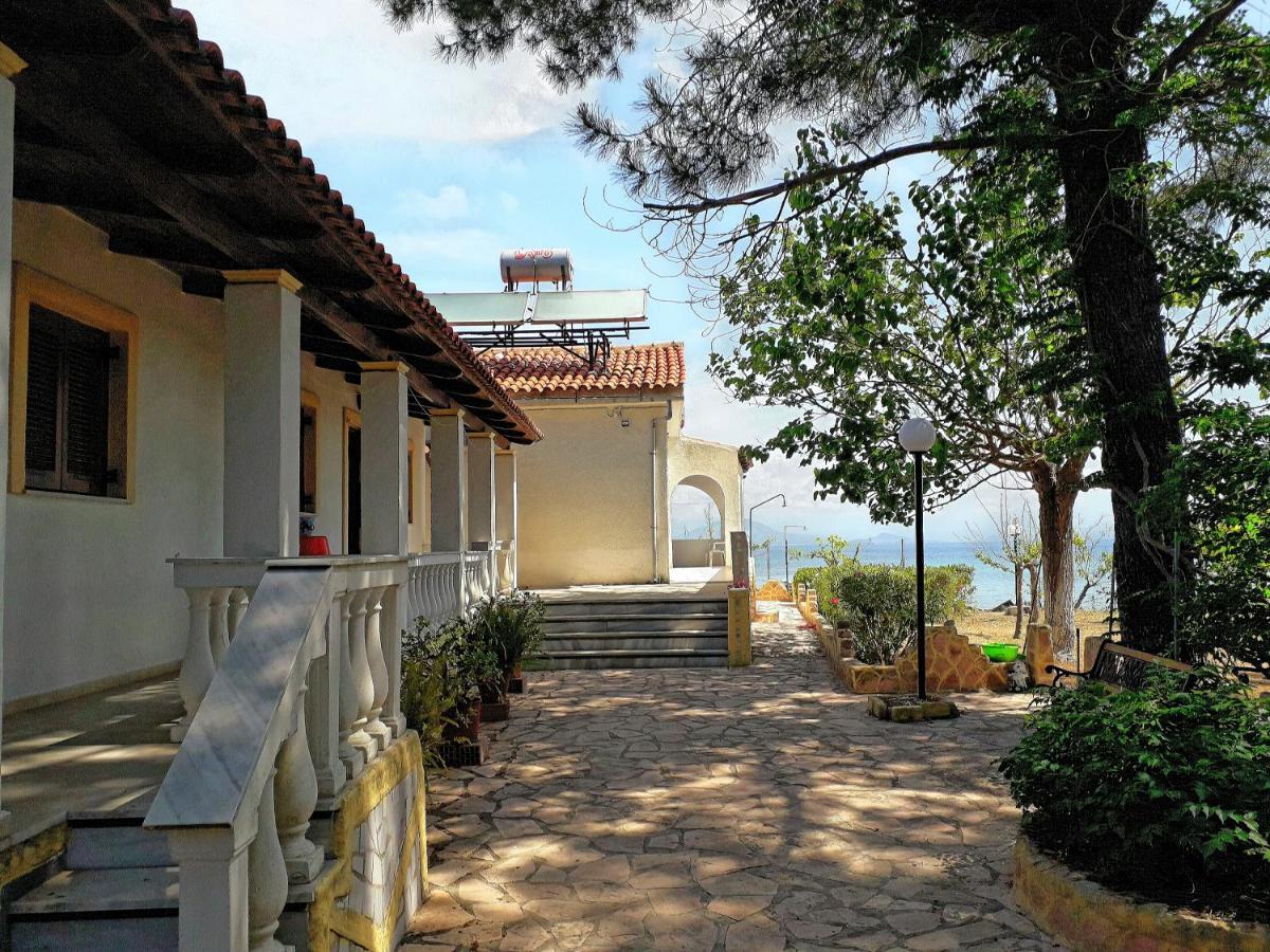 Ionio Apartments Lefkímmi Buitenkant foto